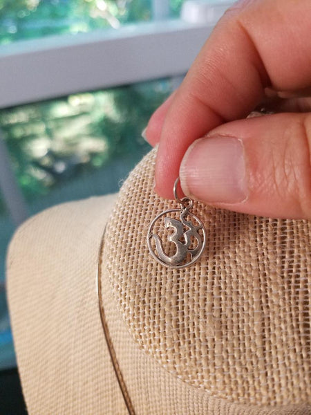OM in Circle (CHARM ONLY)